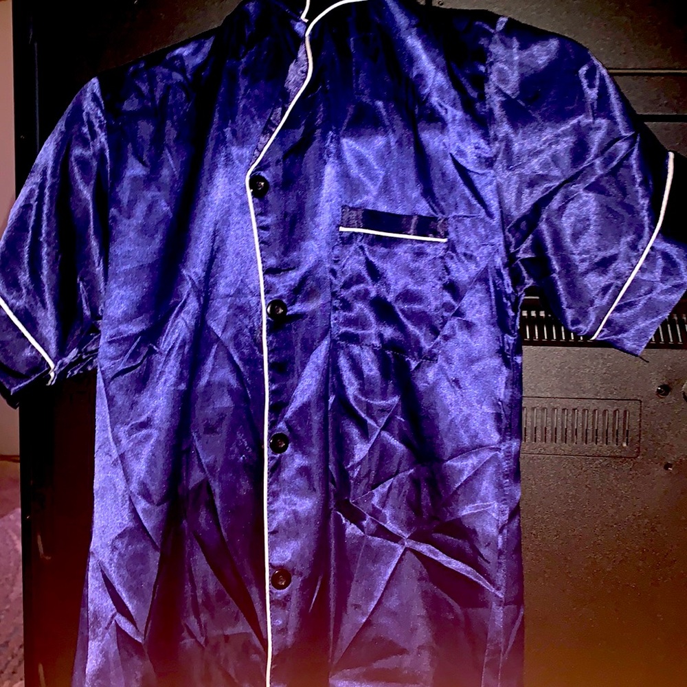 A silk blue pj shirt size XXL Chinese brand bottoms a size 4